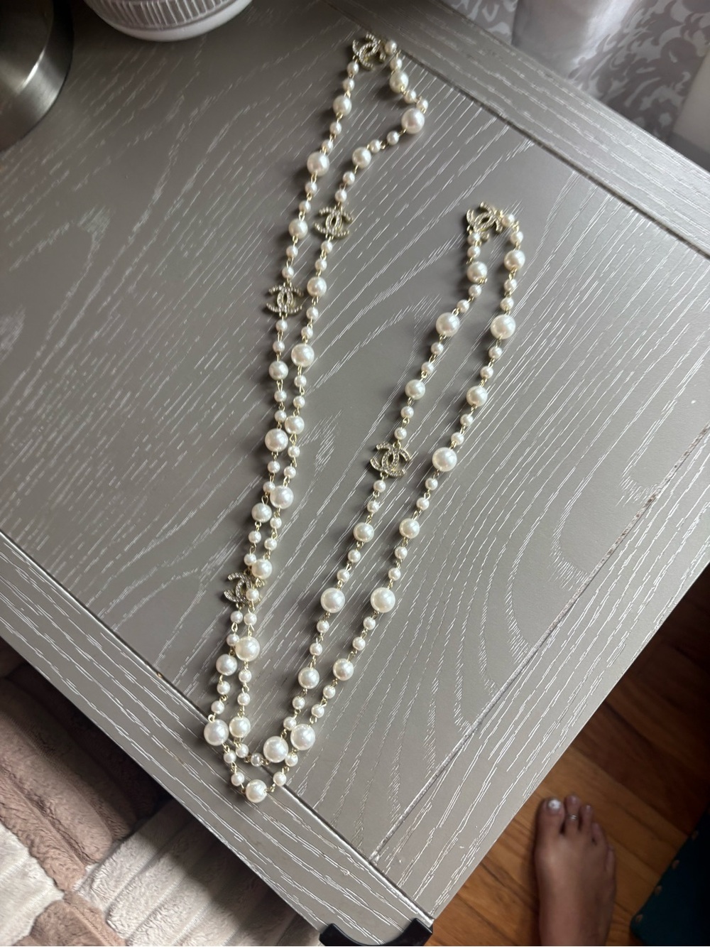 FaSHION Pearl and Gold-Tone Chain Long Necklace - Designer Style 29” - Picture 3 of 8